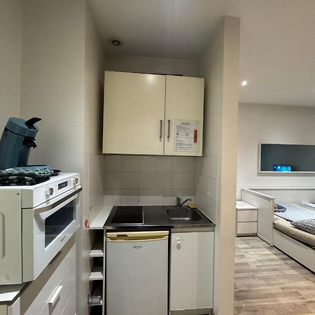 Appartement Proche Centre Ville, Gare Et Autoroute Melun Exteriör bild