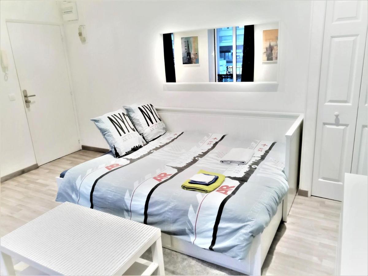 Appartement Proche Centre Ville, Gare Et Autoroute Melun Exteriör bild