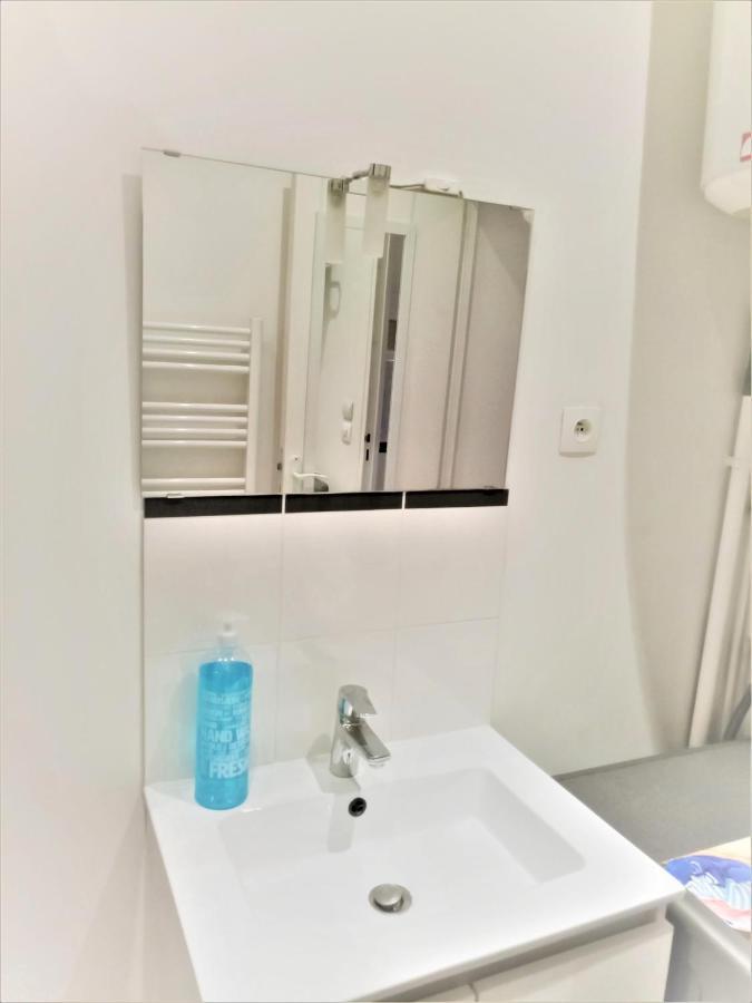 Appartement Proche Centre Ville, Gare Et Autoroute Melun Exteriör bild