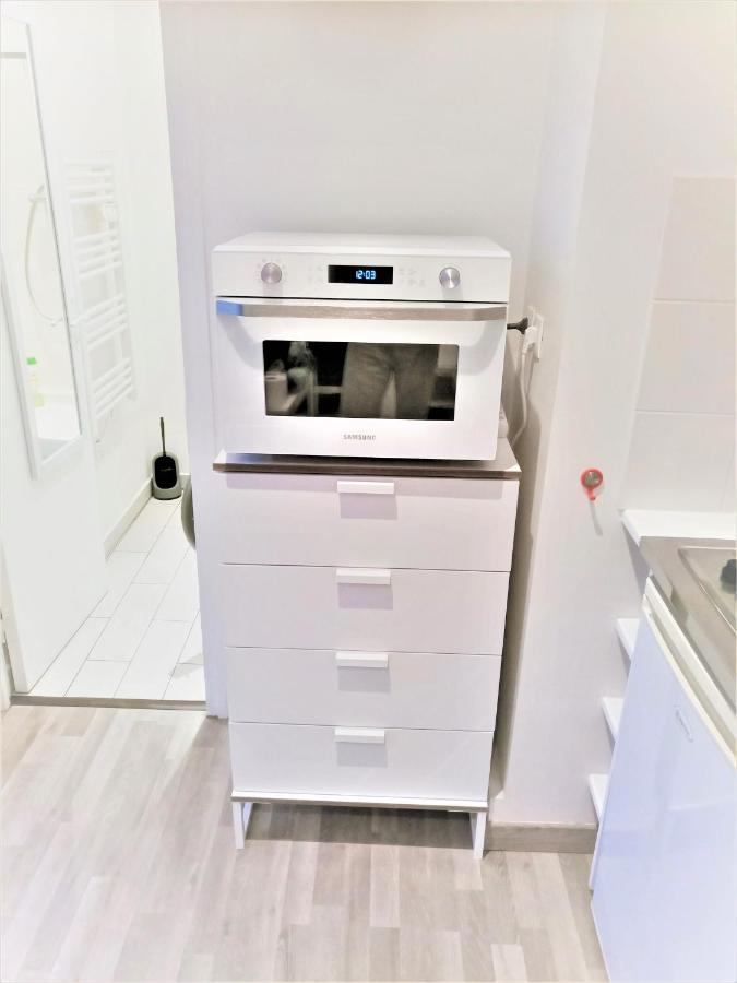 Appartement Proche Centre Ville, Gare Et Autoroute Melun Exteriör bild