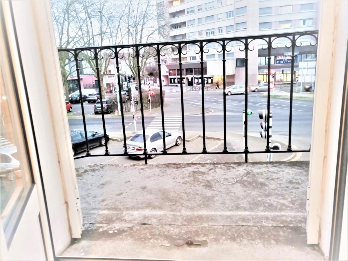 Appartement Proche Centre Ville, Gare Et Autoroute Melun Exteriör bild