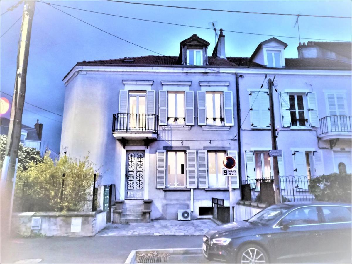 Appartement Proche Centre Ville, Gare Et Autoroute Melun Exteriör bild