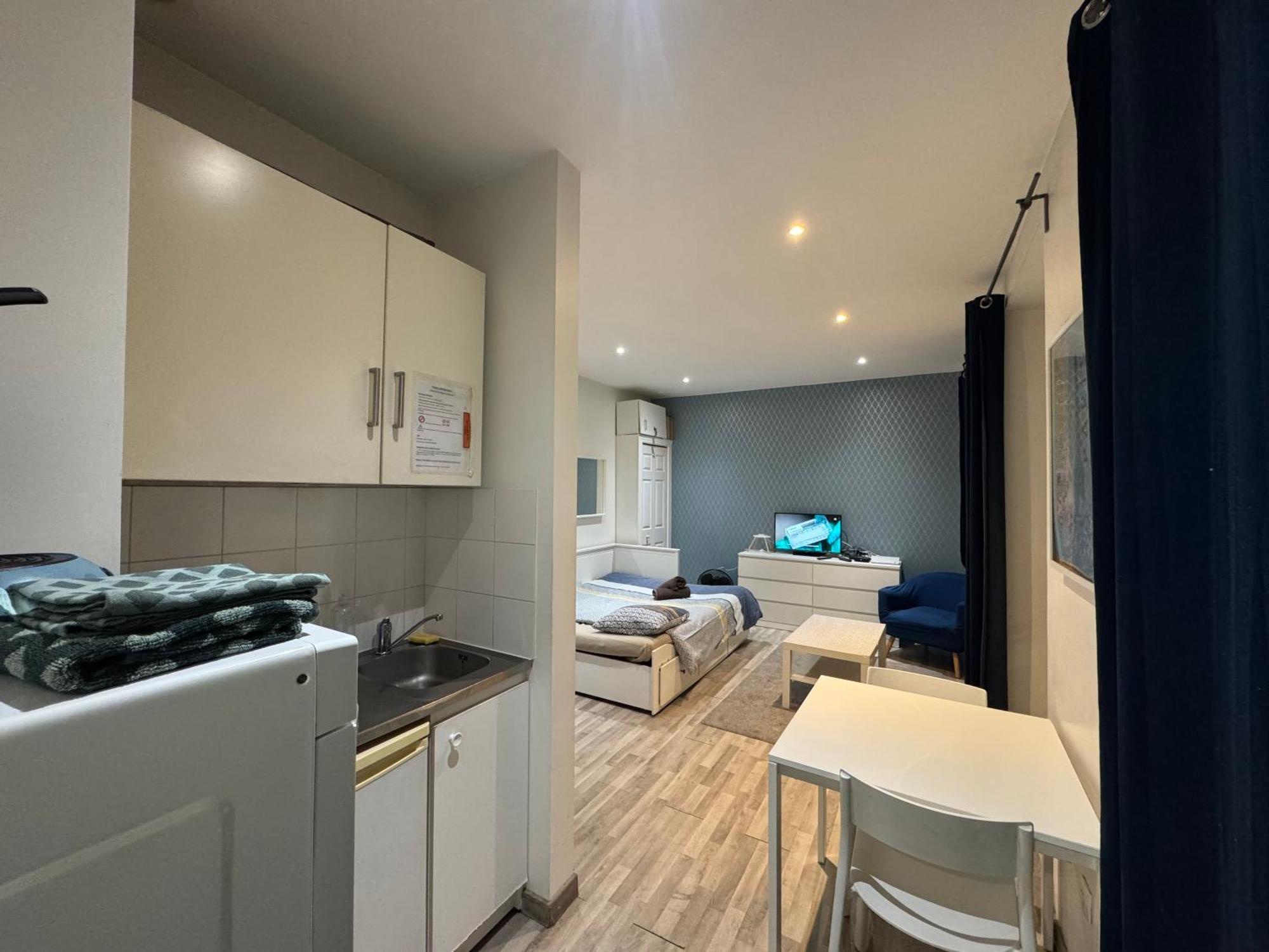 Appartement Proche Centre Ville, Gare Et Autoroute Melun Exteriör bild